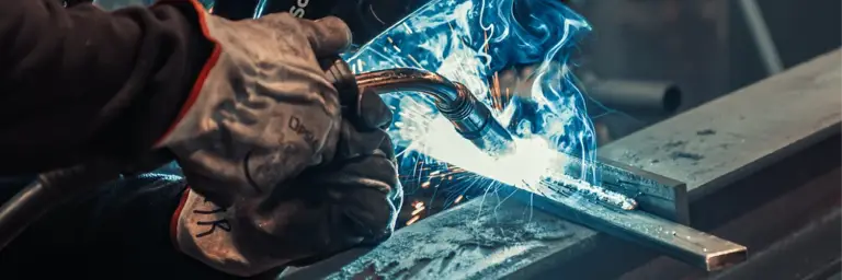 Le savoir-faire artisanal de Fer d&rsquo;Anjou : quand le métal devient sur mesure